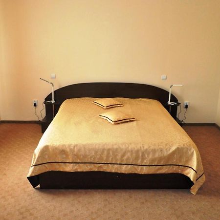 Hotel Andrei Cîmpia Turzii Εξωτερικό φωτογραφία