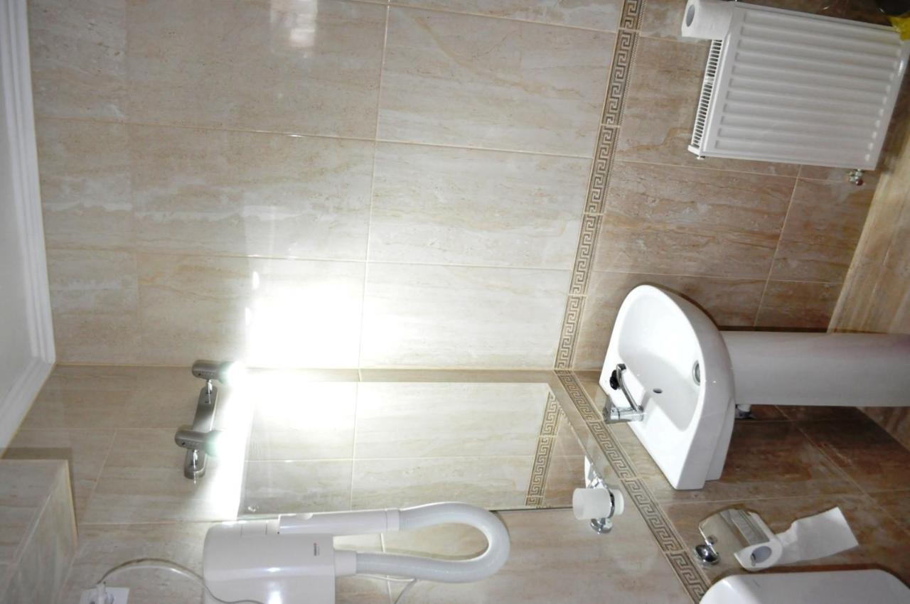 Hotel Andrei Cîmpia Turzii Εξωτερικό φωτογραφία