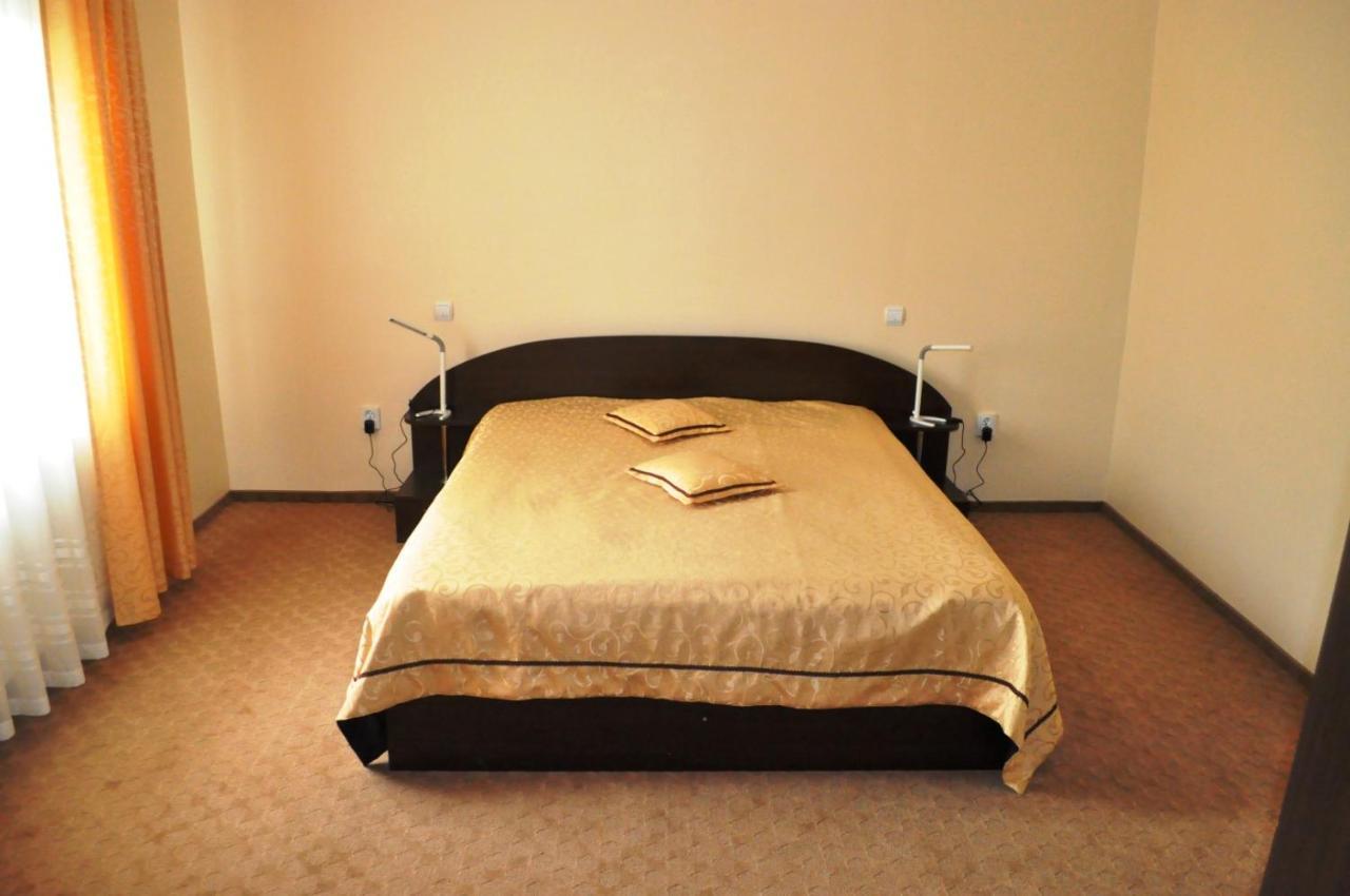 Hotel Andrei Cîmpia Turzii Εξωτερικό φωτογραφία