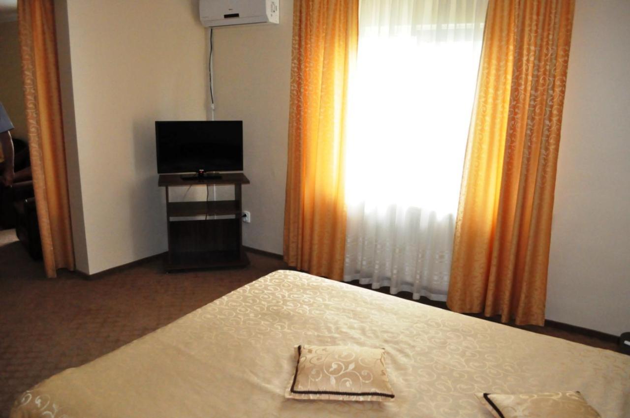 Hotel Andrei Cîmpia Turzii Εξωτερικό φωτογραφία