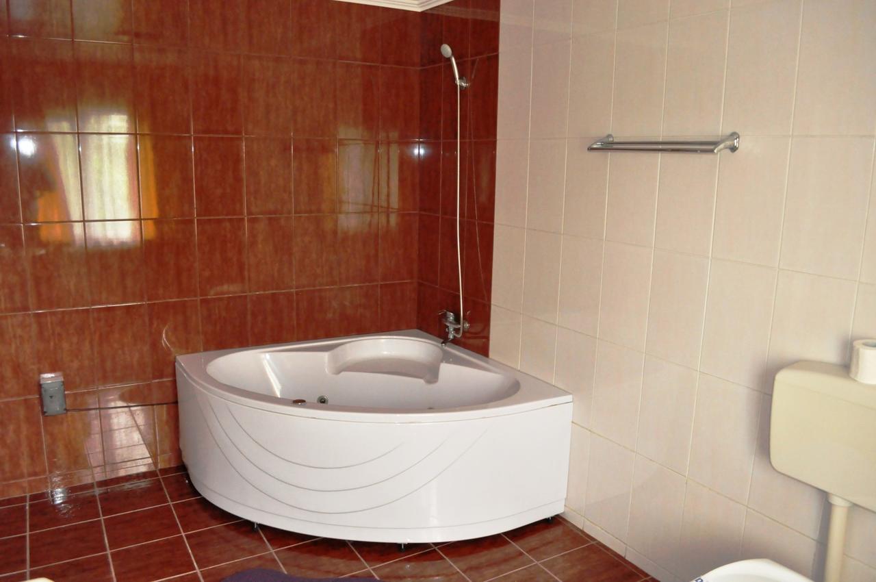 Hotel Andrei Cîmpia Turzii Εξωτερικό φωτογραφία