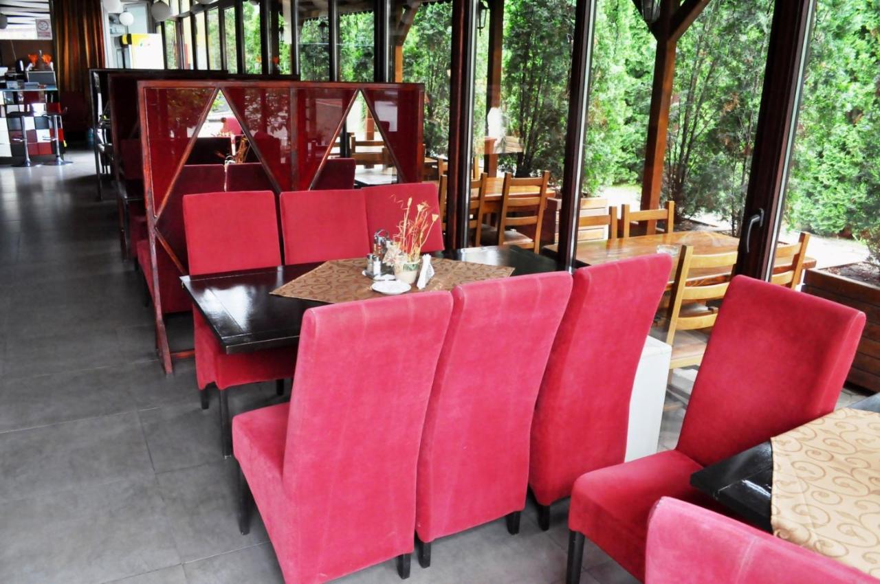 Hotel Andrei Cîmpia Turzii Εξωτερικό φωτογραφία