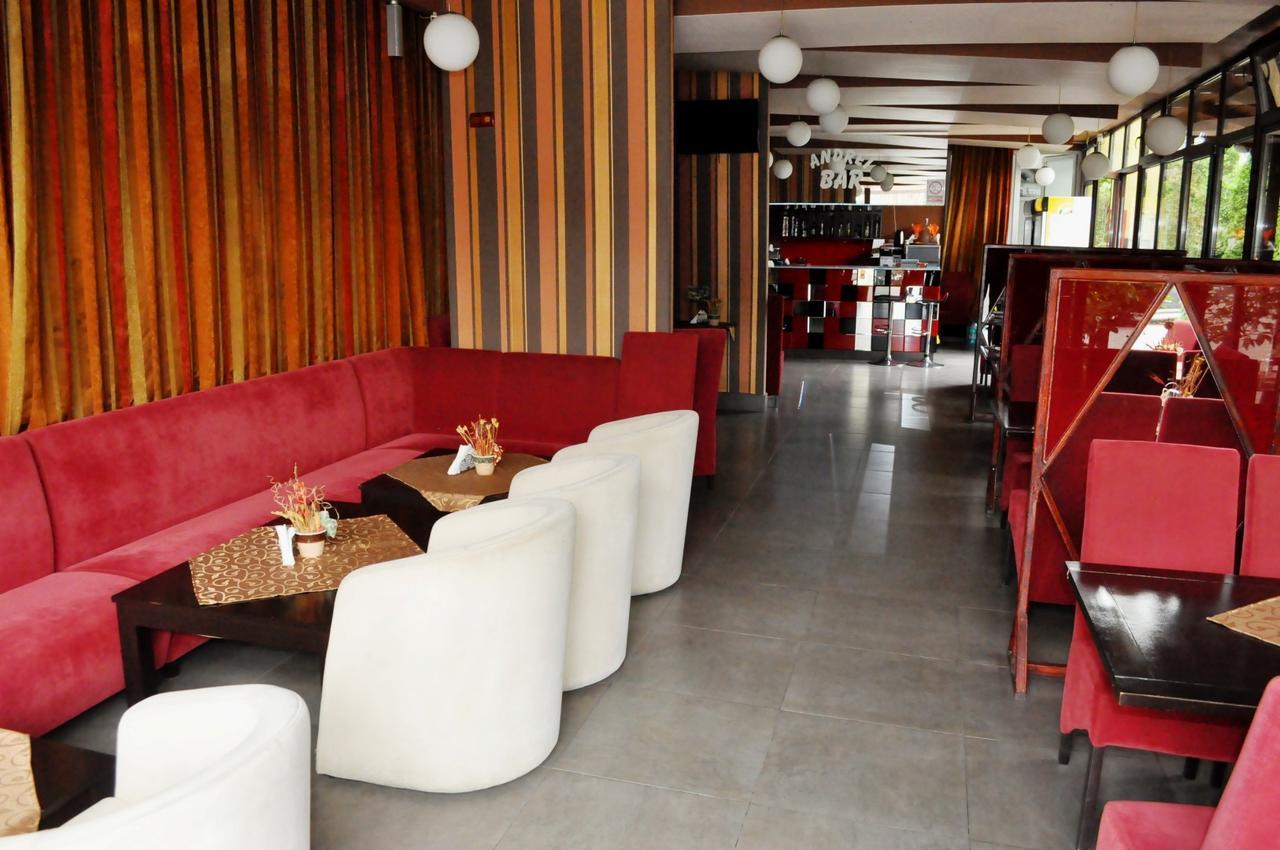 Hotel Andrei Cîmpia Turzii Εξωτερικό φωτογραφία